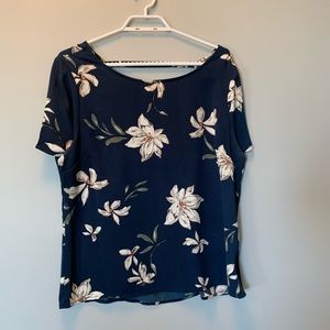 Dynamite floral shirt